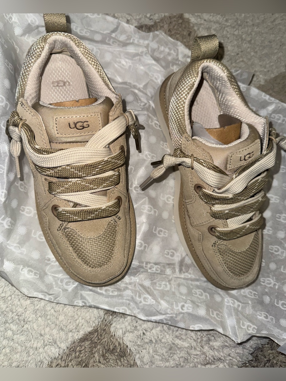 UGG Womenโs Tan/Cream Lace-Up Sneakers